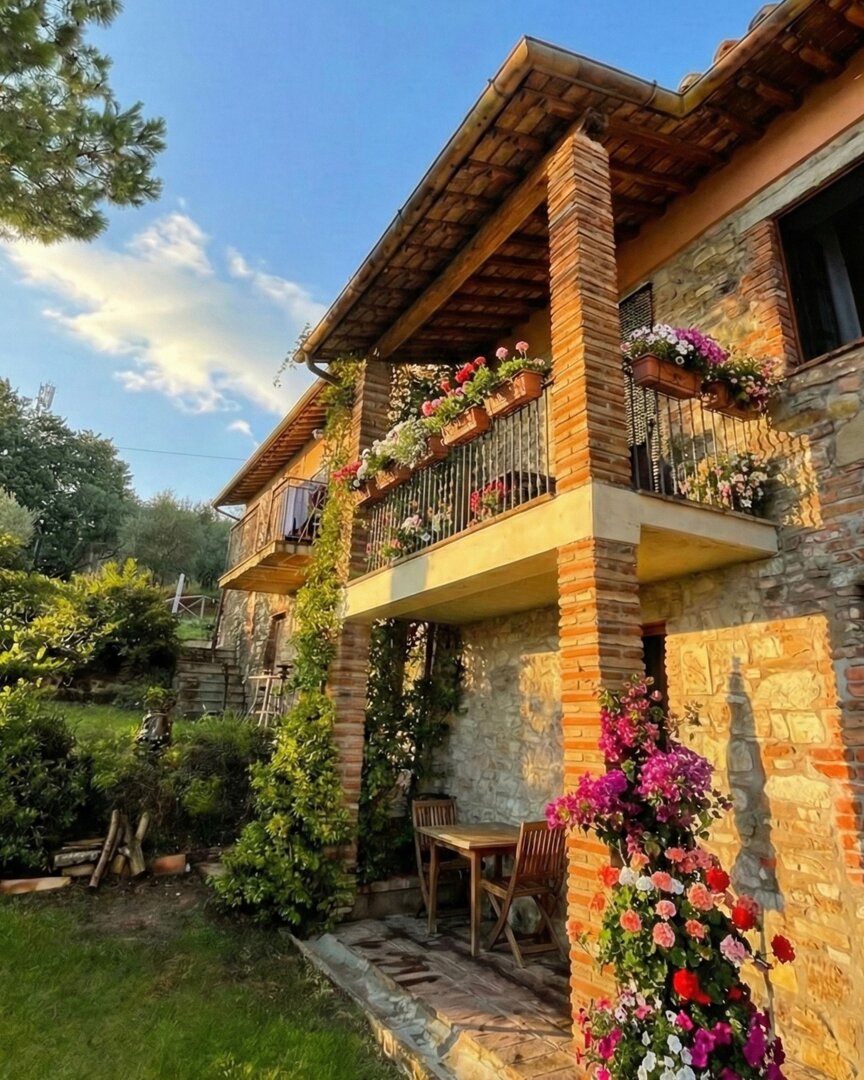 2 bedrooms, living room, 2 beds, 2 + 2 persons